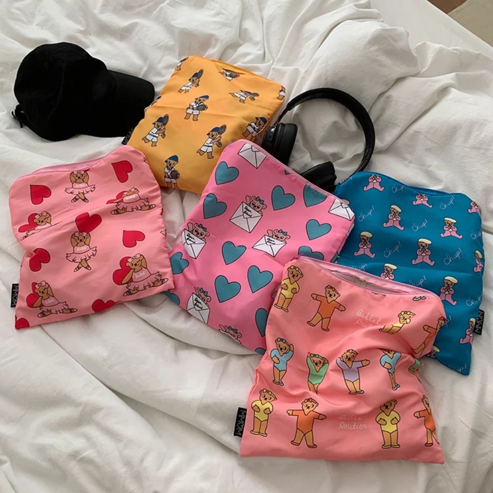 Stationery - Tas Makeup Lucu Motif Beruang Kawaii,