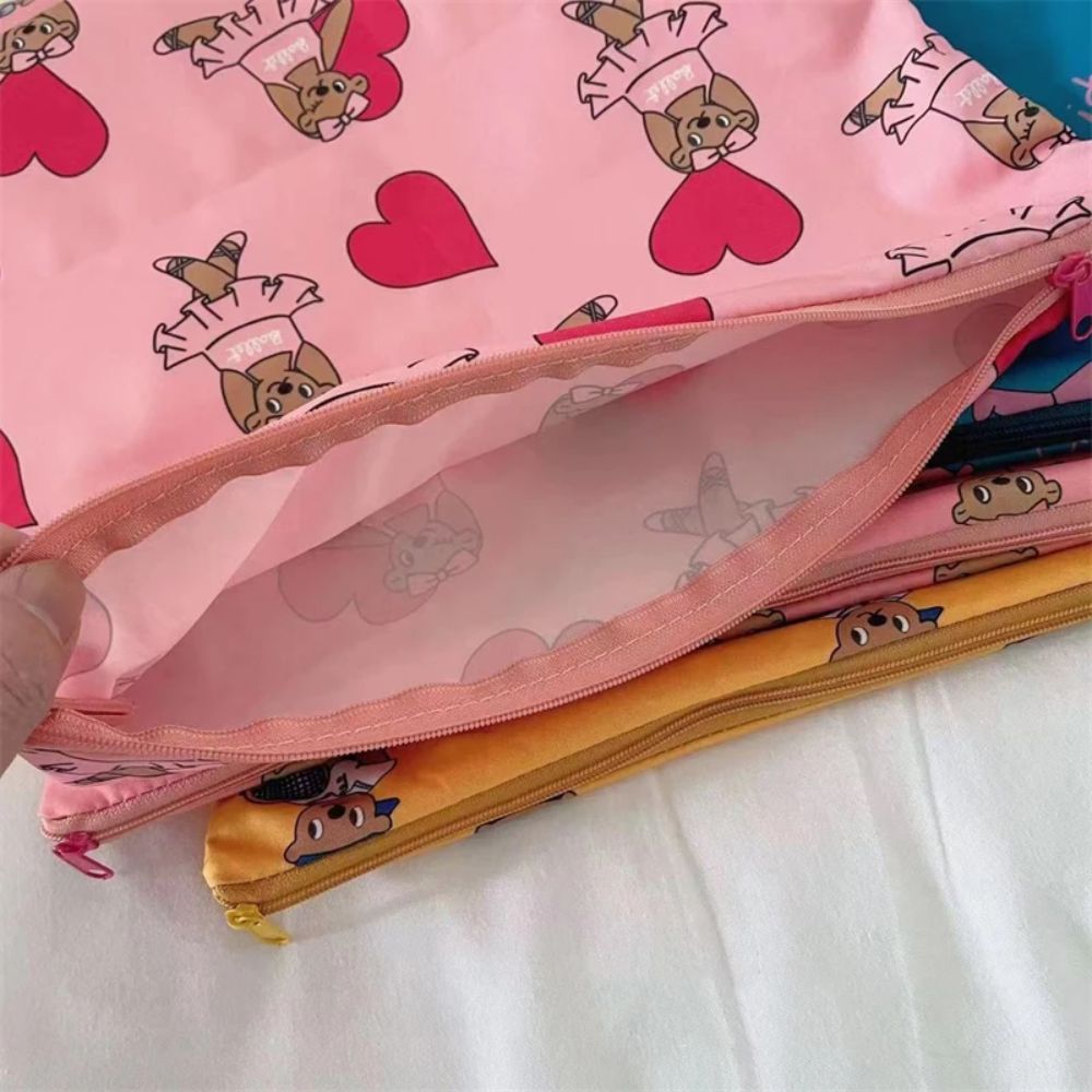 Tas Makeup Lucu Motif Beruang  - Stationery ulasan dan harga